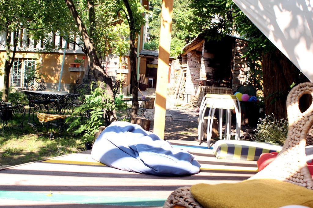 Hostel Costel Timişoara Exteriör bild